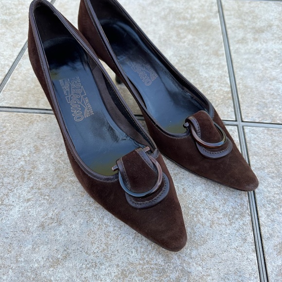 Salvatore Ferragamo Rasia Brown Suede 2" Kitten Heels - Picture 10 of 15